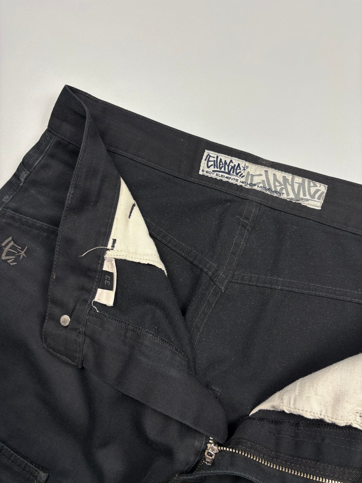 Energie 2000s Black Cargo Trousers (33w)
