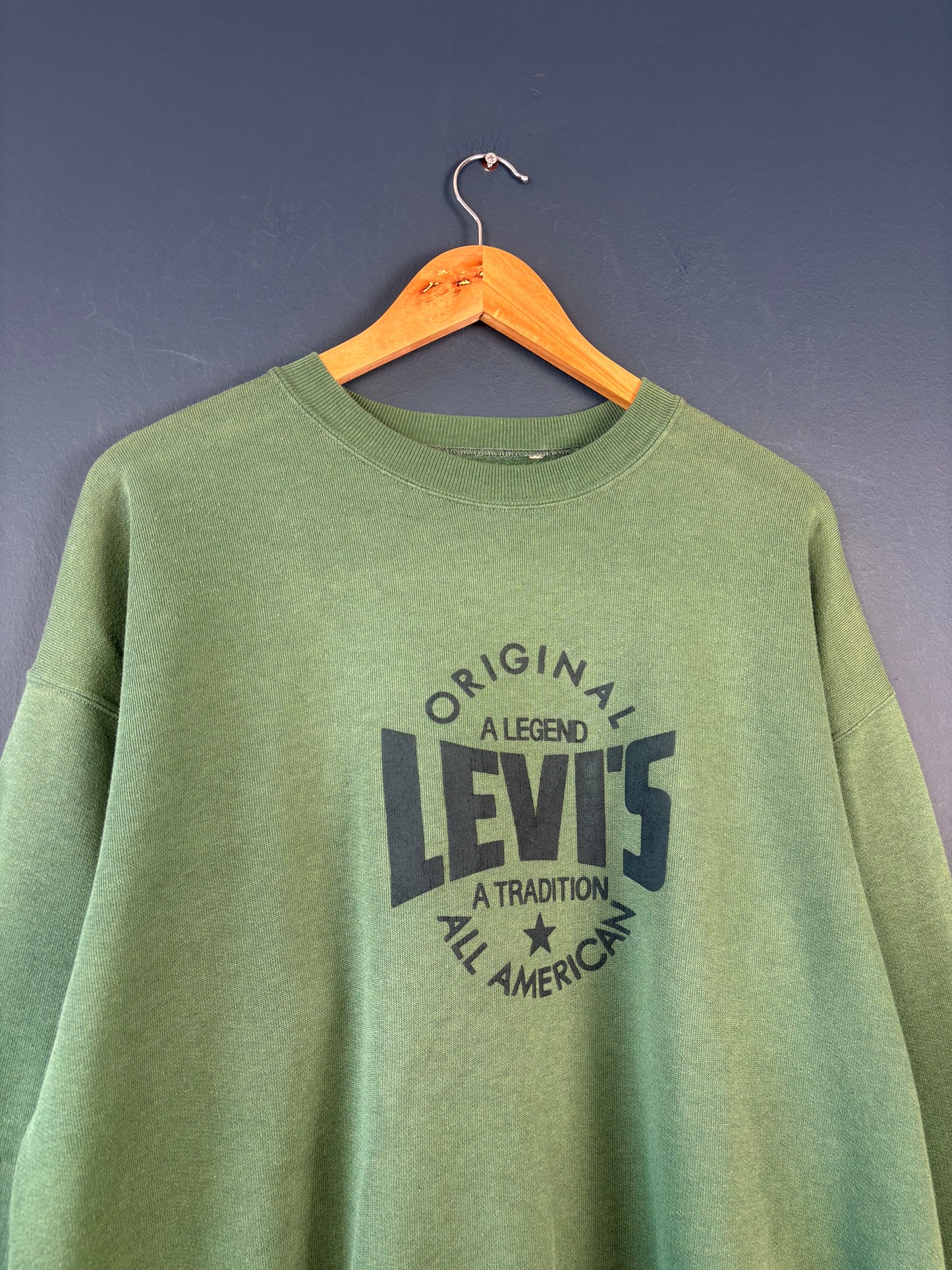 Vintage 90s Levi's Graphic Green Sweatshirt (M)