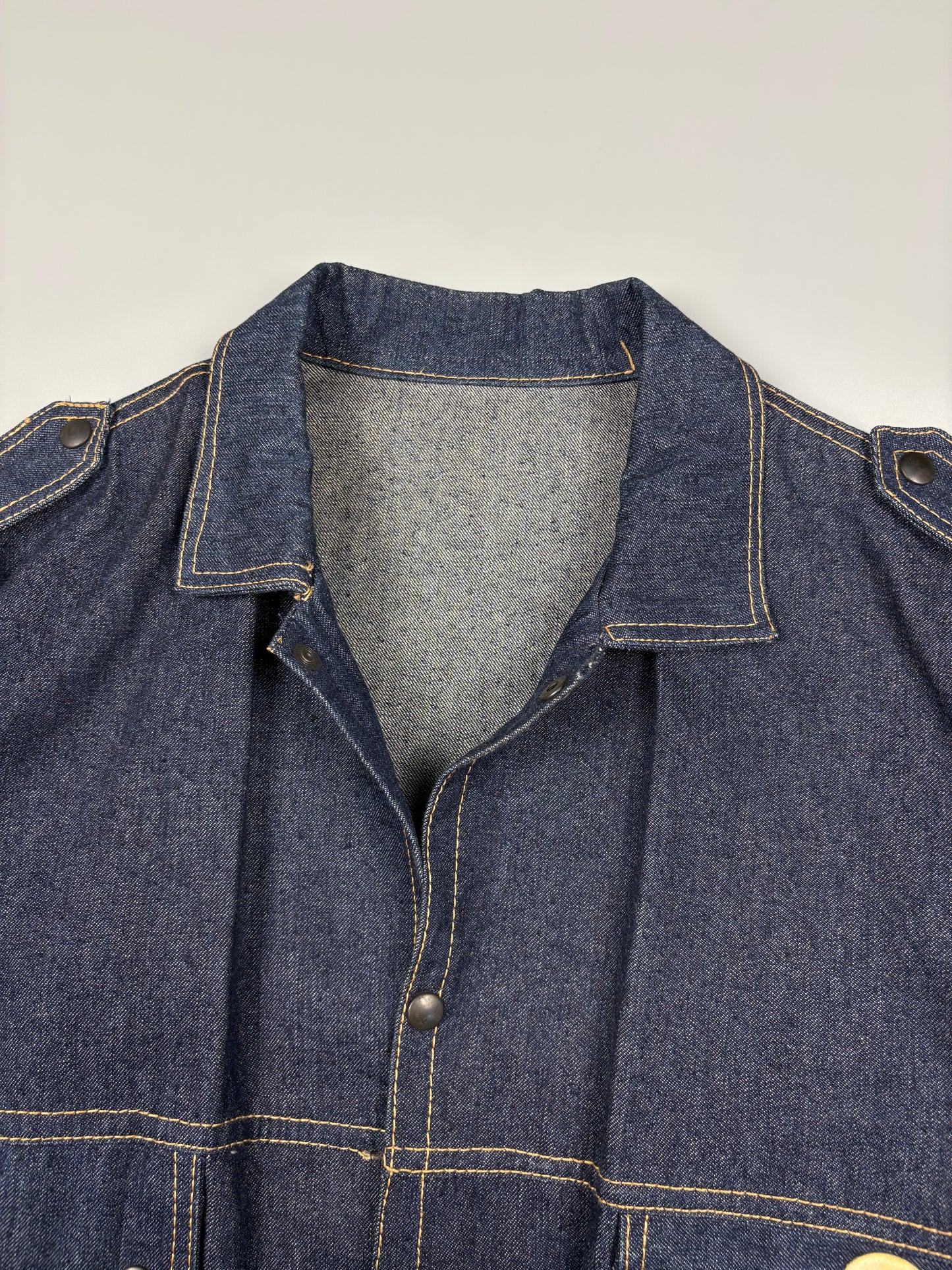 Vintage 1980s Italian Made Raw Denim Jacket (L)