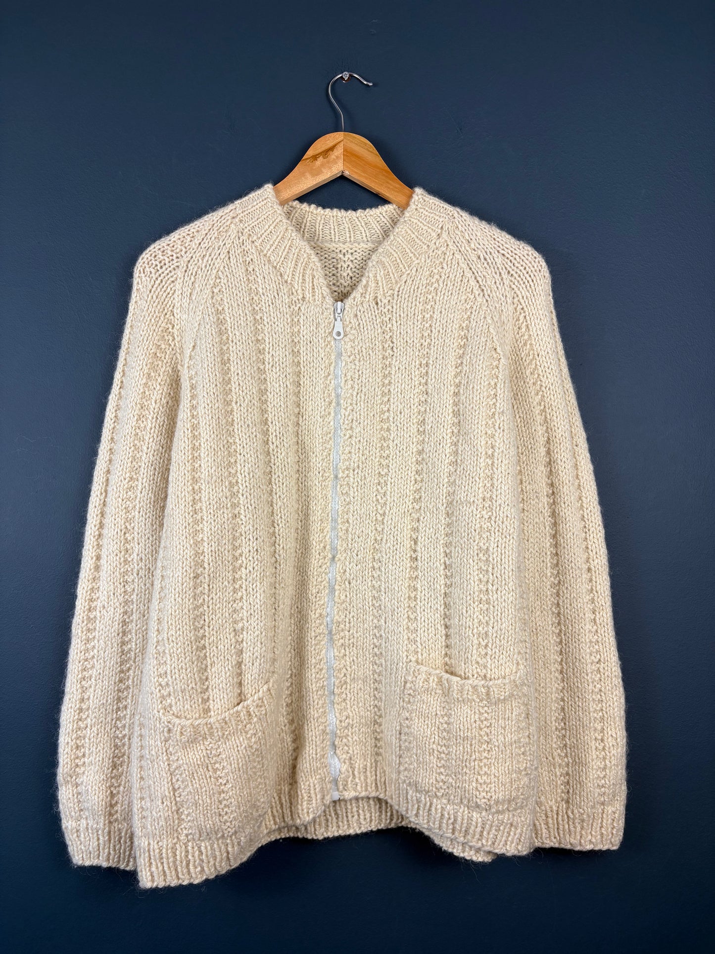 Vintage 1980s Ribbed Knit Zip-up Cream Sweater (L)