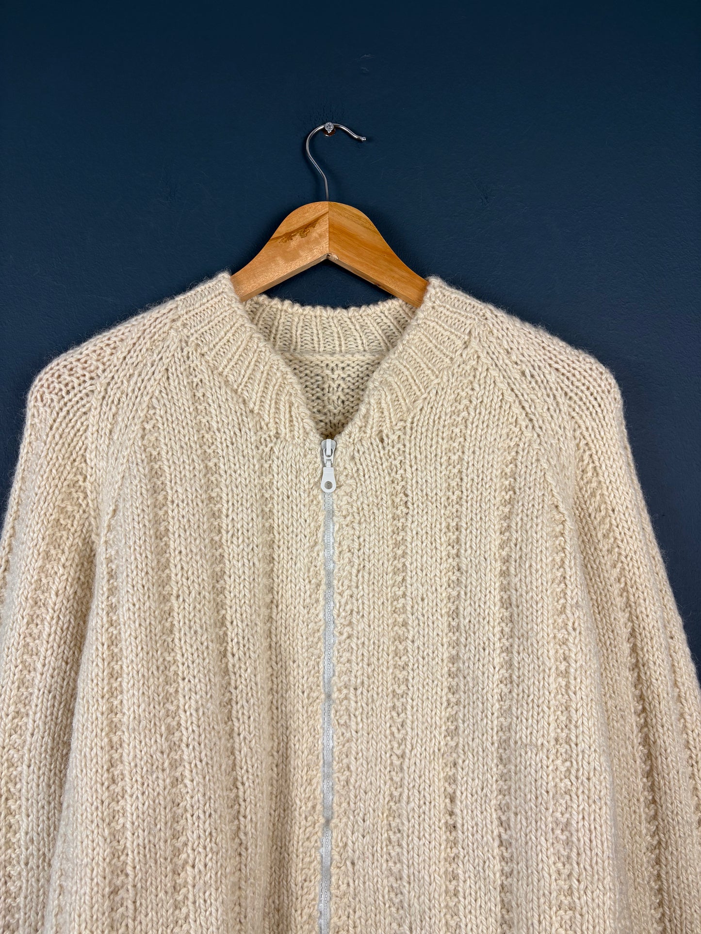 Vintage 1980s Ribbed Knit Zip-up Cream Sweater (L)