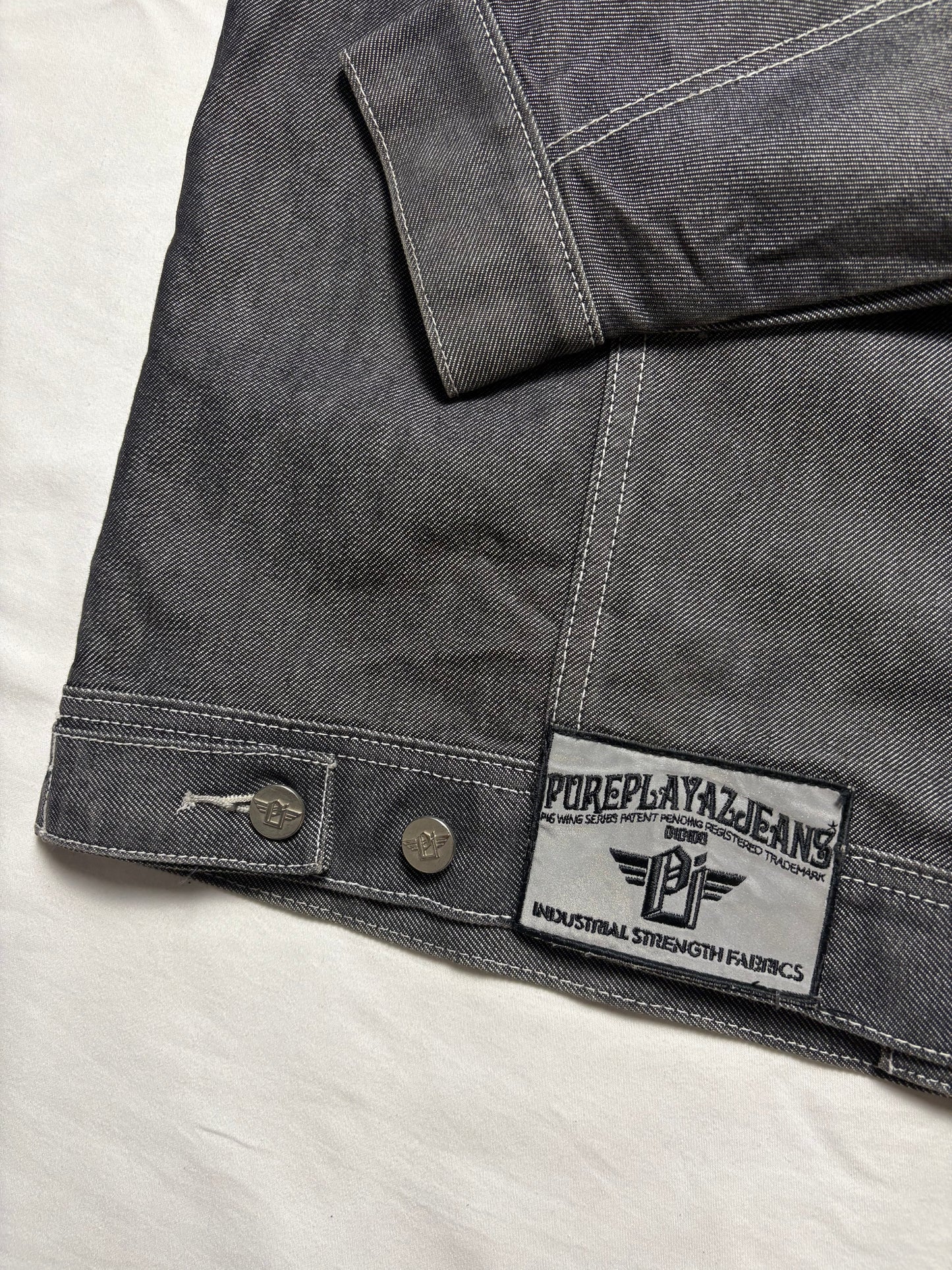 Vintage Playaz 90s Silver Denim Trucker Jacket (L)