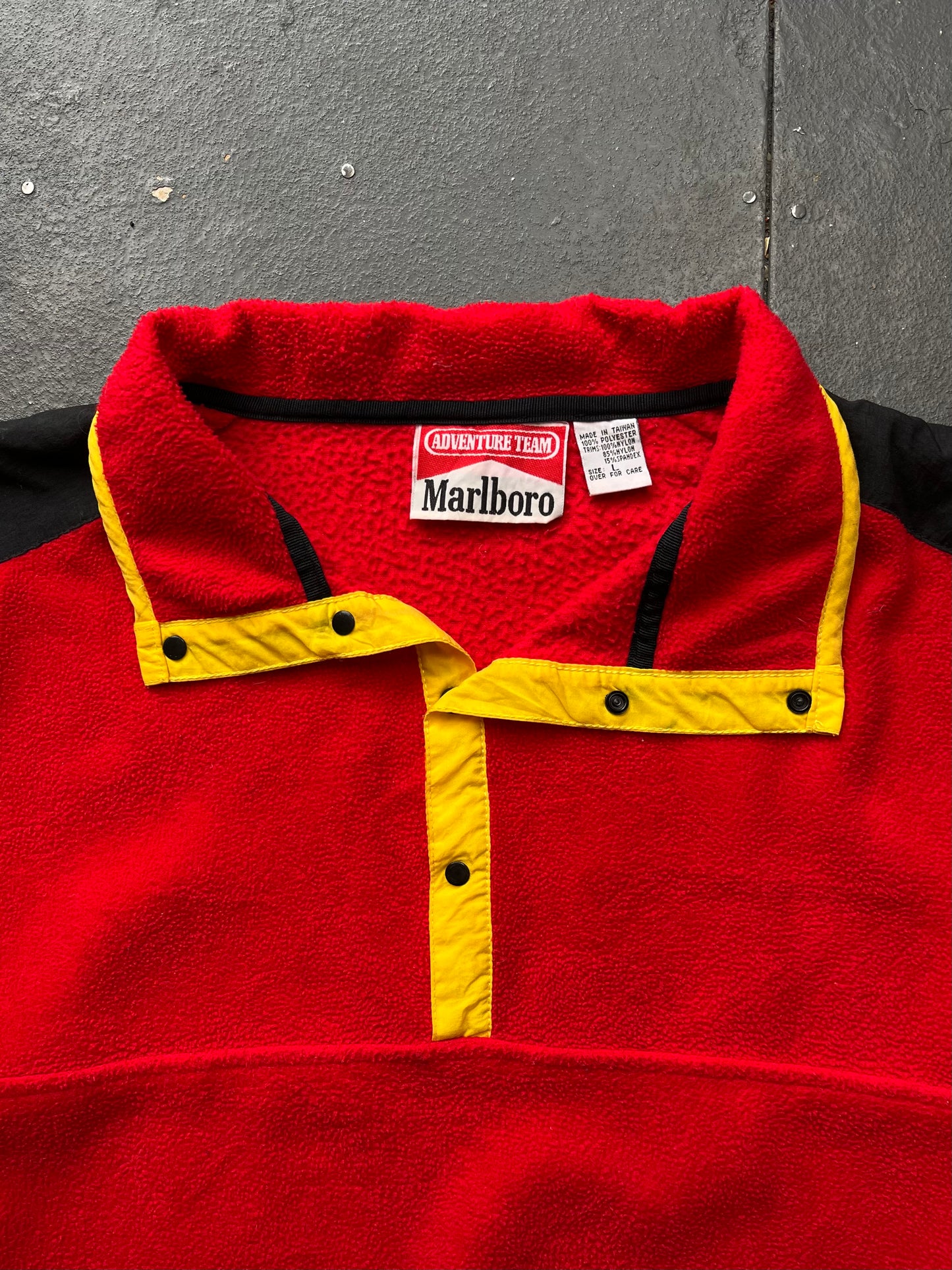 90s Marlboro Cigarettes Pop Collar Fleece  [L]