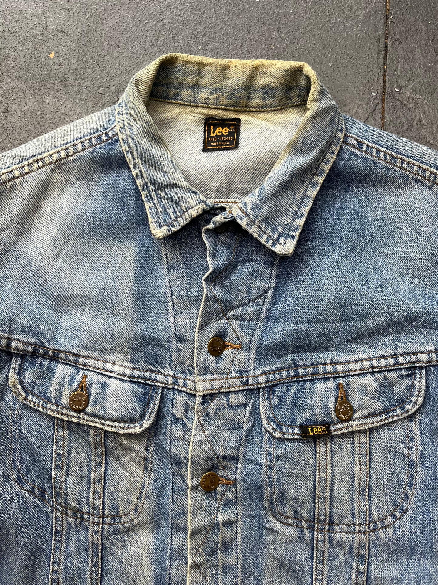 Vintage LEE Washed Blue Denim Jacket  [XL]