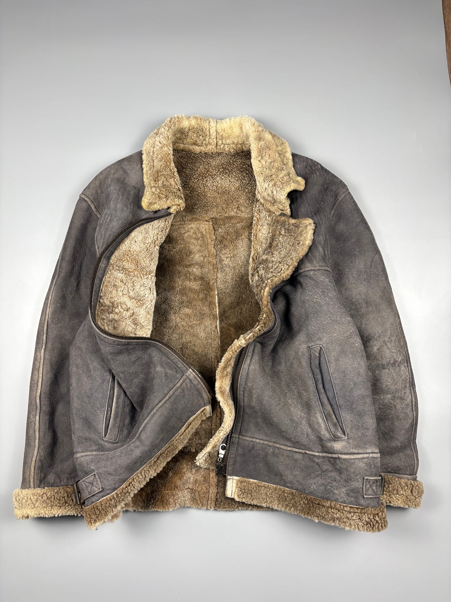 Vintage 1980s Shearling Leather Flight Jacket (L)