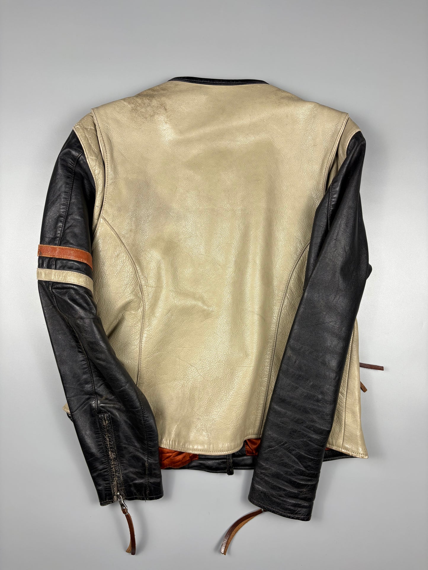 Vintage 1990s Harley Davidson Leather Jacket (women's M)