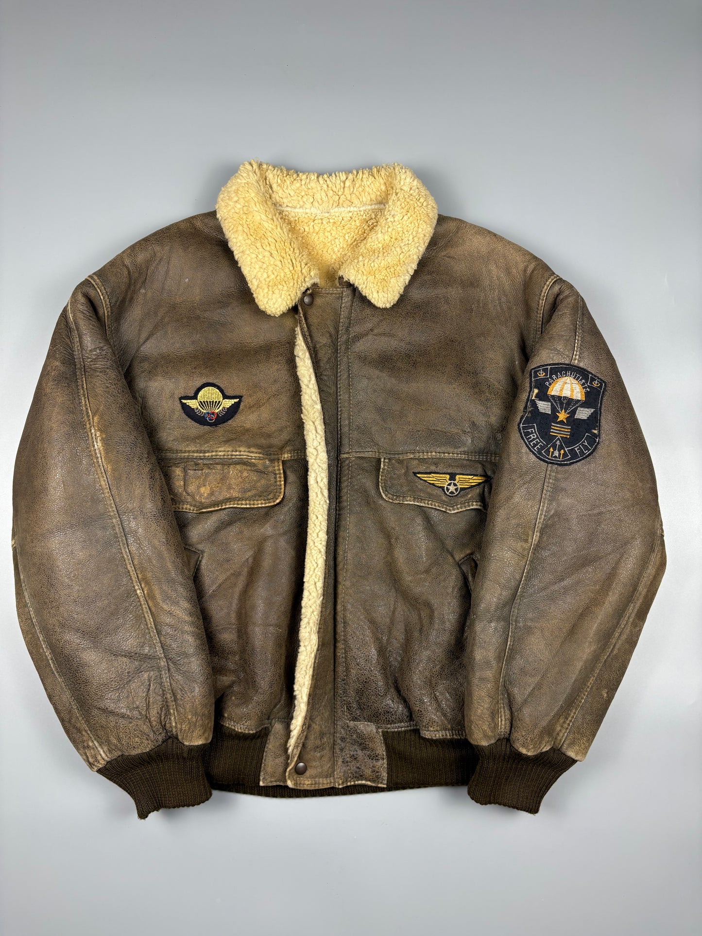 Vintage 1980s US Army Shearling Lined Leather Jacket (L)