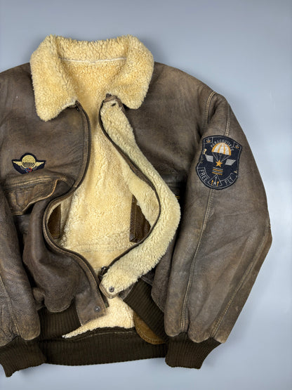 Vintage 1980s US Army Shearling Lined Leather Jacket (L)