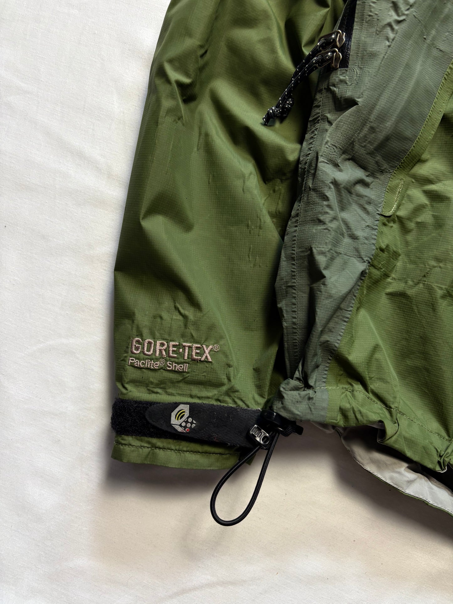 Mountain Hardwear 2000s Gore-Tex Mountain Jacket (M)