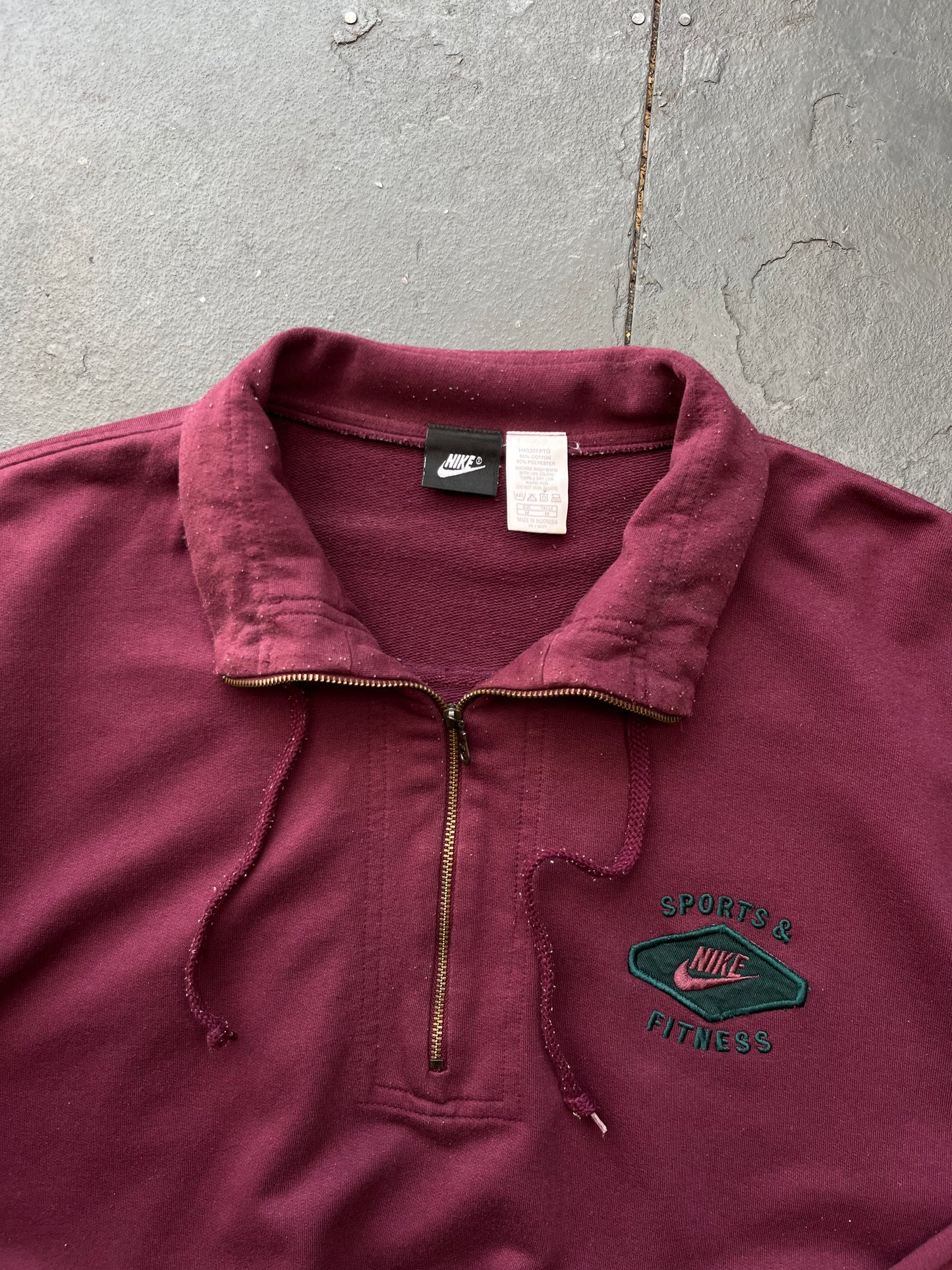 90s Nike ‘Sports & Fitness’ Burgundy Quarter Zip Jumper  [M]