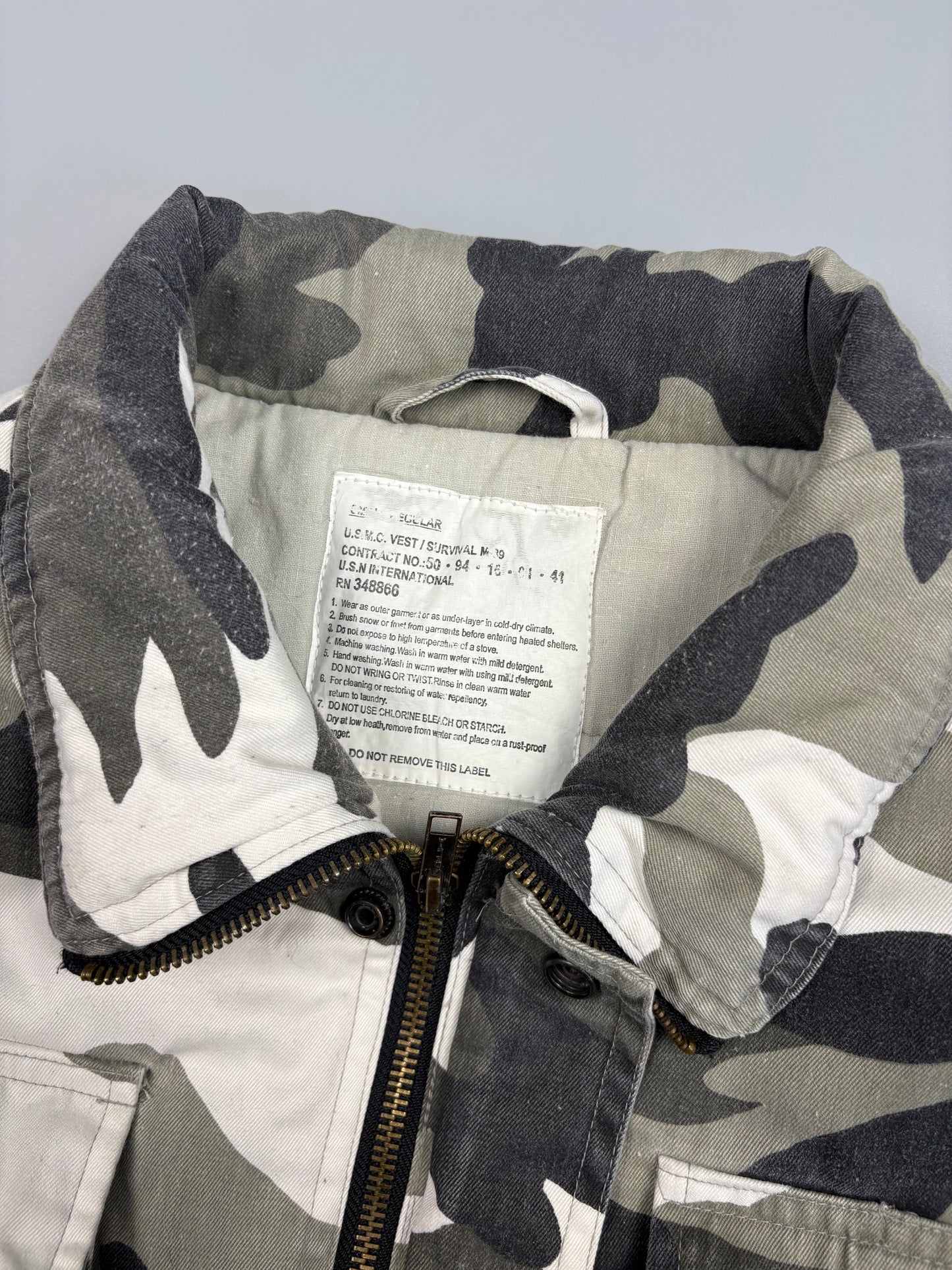 1990s US Army Snow Camo Survival Technical Vest (M)