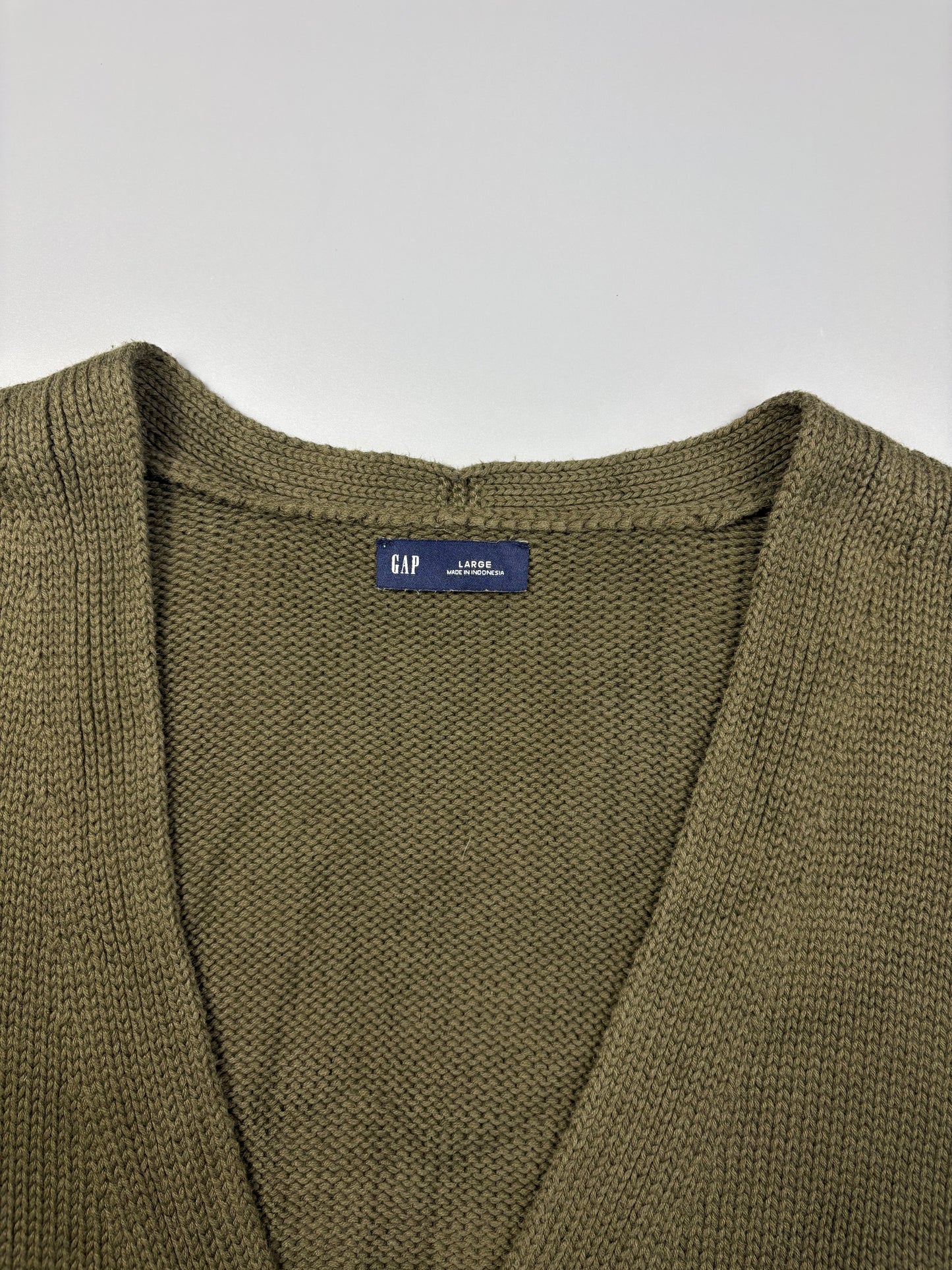 2000s GAP Khaki Green Thick Knit Cardigan (L)