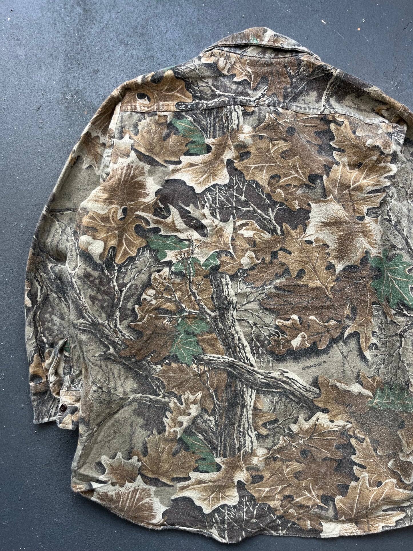 90s Real Tree Camo Button Up Shirt  [XL]