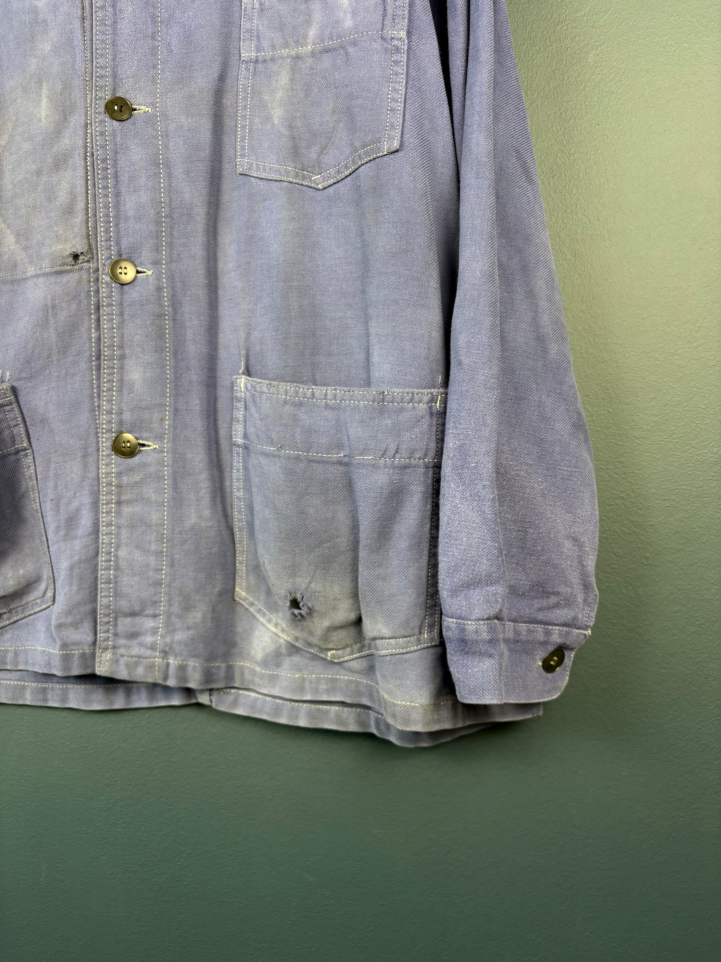 True Vintage 1960s Faded Blue French Chore Jacket (M)